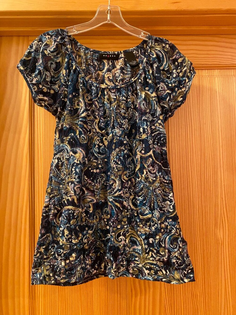 Cap Sleeve Shirt with Blue Pattern, Size M